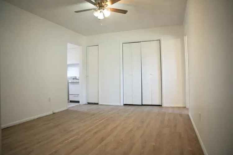 Rent Apartment Unit in Canyon with 1 Bedroom and 1 Bath