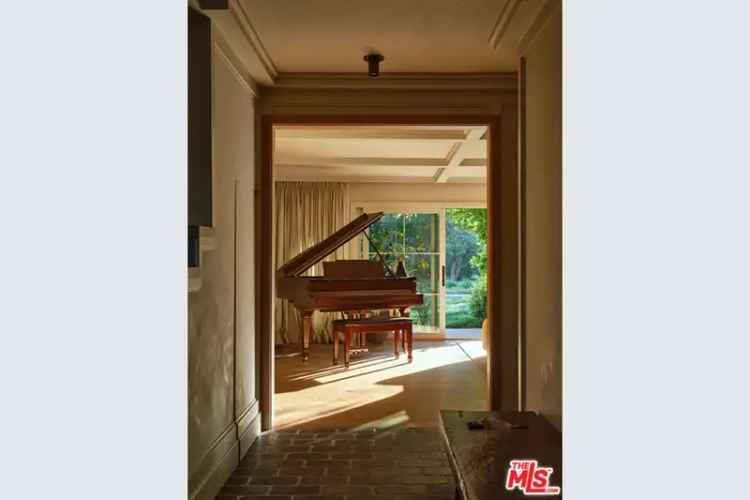 House For Sale in 6509, Wandermere Road, Malibu, California