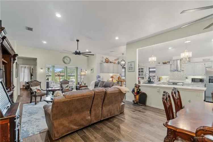 Rent Stunning Home with Community Amenities in Alamo Texas