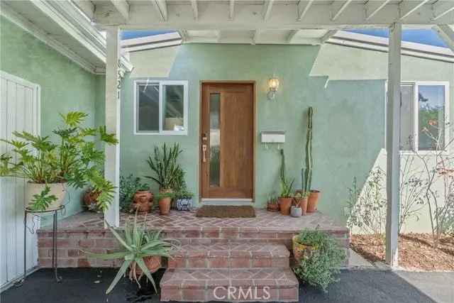 House For Sale in 8521, Ranchito Avenue, Los Angeles, California