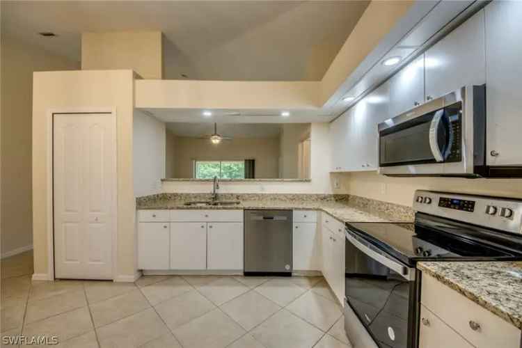 House For Sale in Cape Coral, Florida