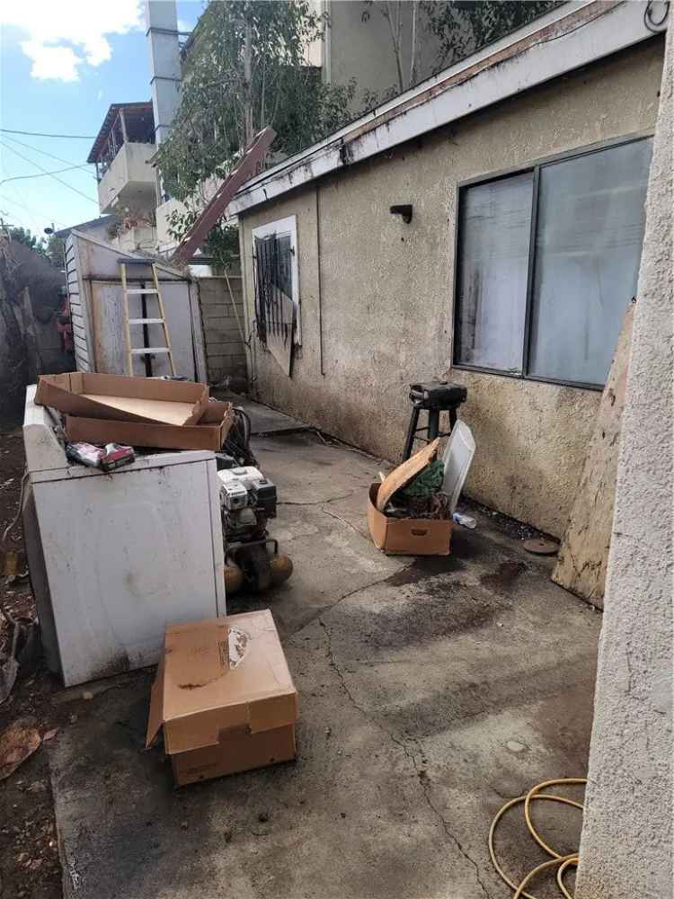 House For Sale in 1056, Hoffman Avenue, Long Beach, California