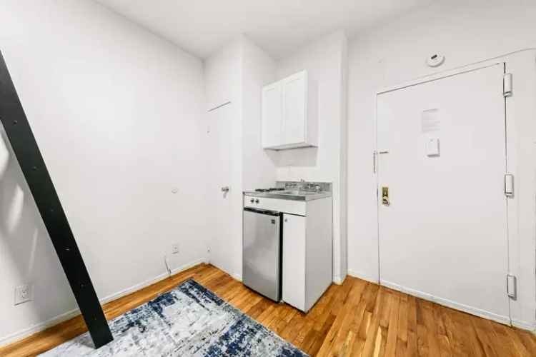 Studio Apartment for Rent near Lincoln Center and Columbia University