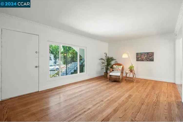 Rent Fully Renovated Fourplex with Modern Features in Oakland