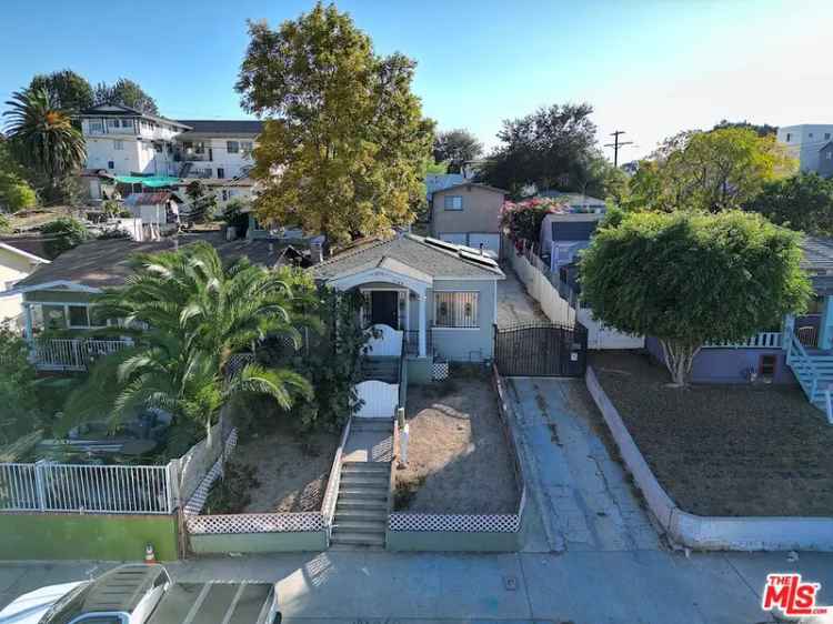 House For Sale in 2708, Marengo Street, Los Angeles, California