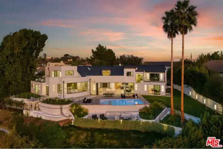 Rent stunning architectural estate with ocean views near Beverly Hills