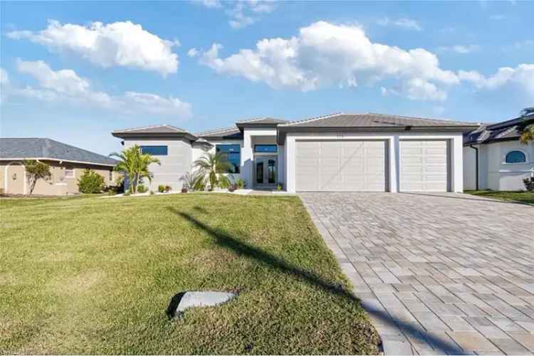 Buy Gulf Access Home in Cape Coral with Luxurious Features and Pool