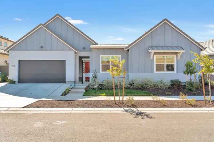 Rent Beautiful 4 Bed 4.5 Bath Home in Folsom with Modern Features