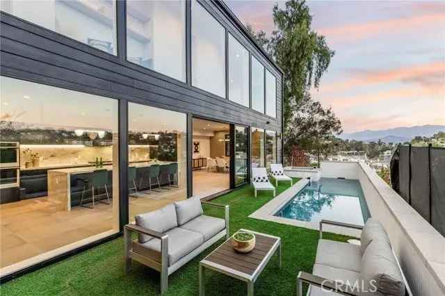 House For Sale in 2311, Effie Street, Los Angeles, California