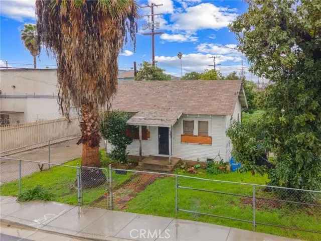 House For Sale in 135, South Myrtle Avenue, Pomona, California