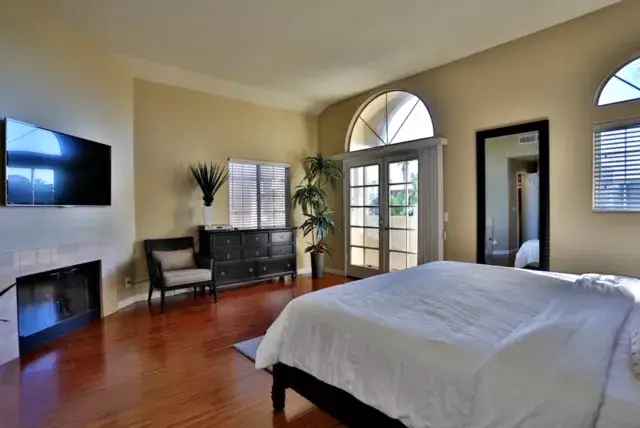 Rent 3 Bedroom Home Near Beach and Pier with Gourmet Kitchen in Huntington Beach