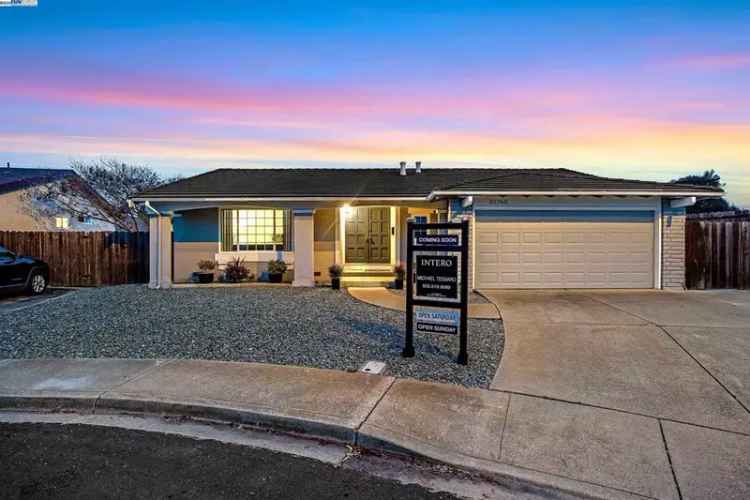 Buy Charming Home in Brookvale with Modern Upgrades & Privacy