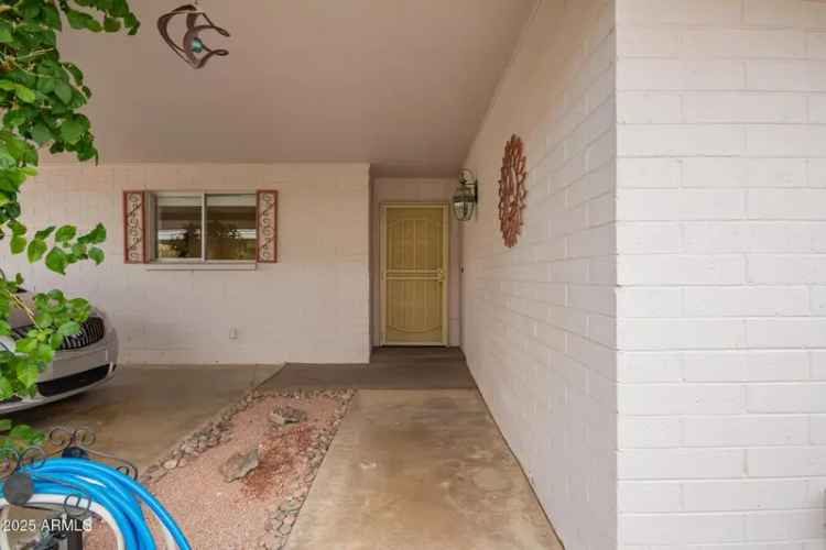 House For Sale in 2156, North Middlecoff Drive, Mesa, Arizona