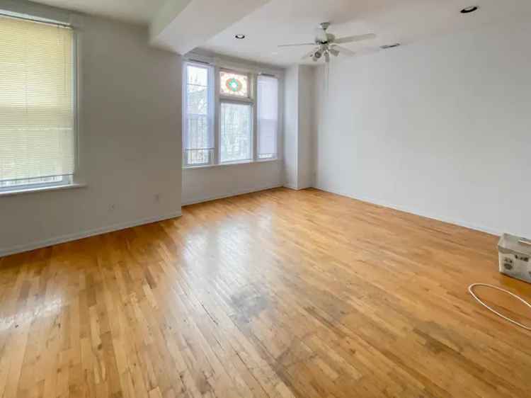 Rent Lakeview 3 Bed Duplex with Skylights in Lakewood