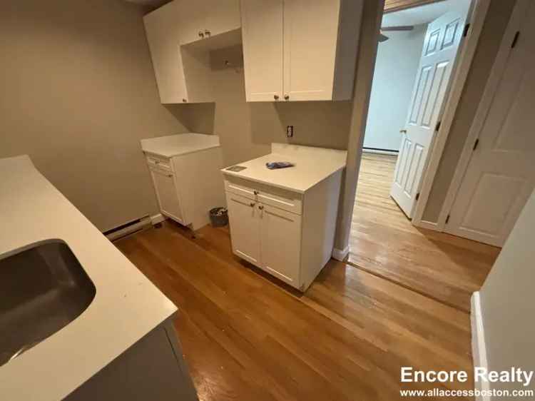 Rent Large 3 Bedroom Condo in South End with Modern Features