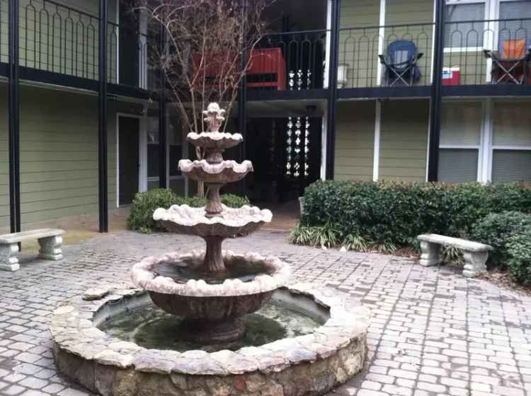 Rent Midtown 2 Bedroom Apartment with Parking and Great Amenities