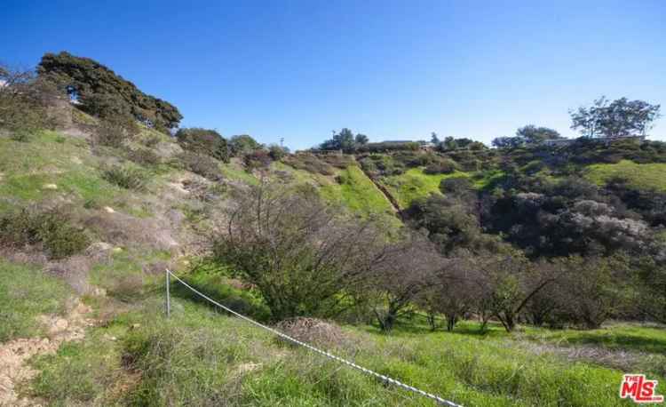 Land For Sale in 14730, Mulholland Drive, Los Angeles, California