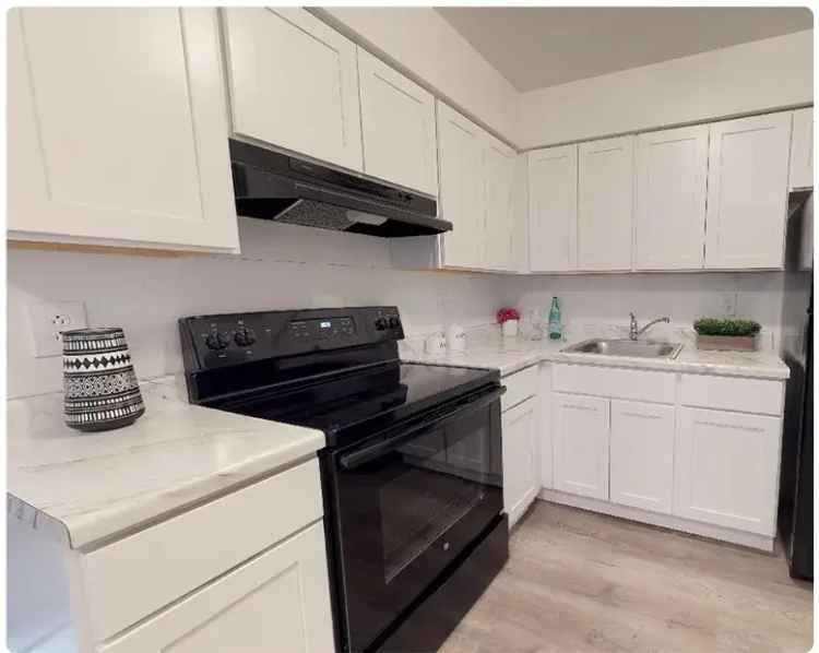 Rent Apartments Near Philadelphia with Access to Shopping and Dining