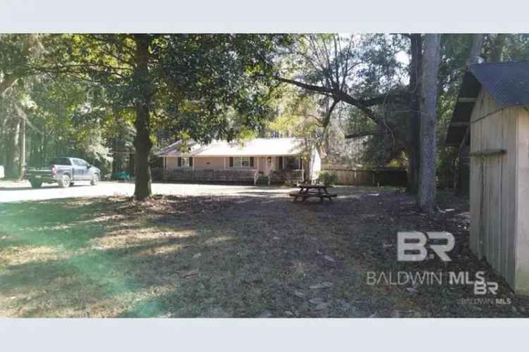 Opportunity to Buy Houses and Lots in Daphne with Great Potential