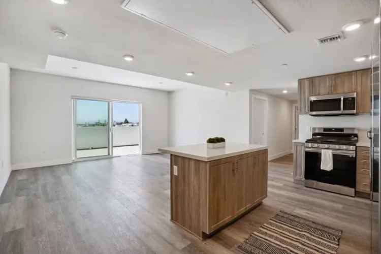 Rent Large Modern Apartments in Koreatown Los Angeles with Luxury Features