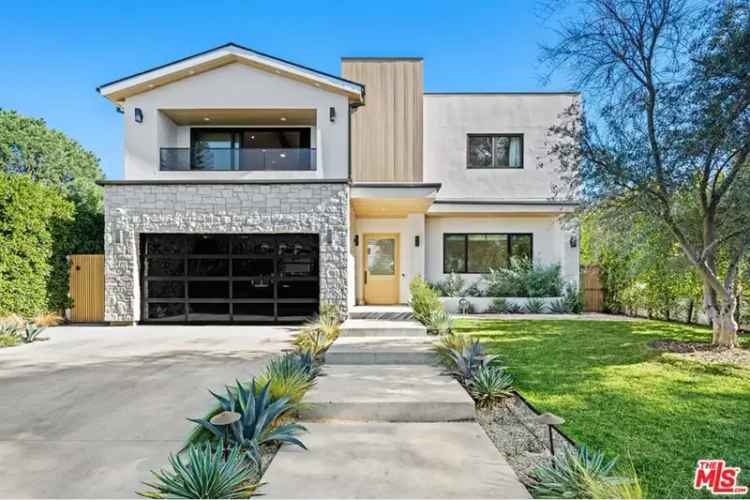 Contemporary home for rent in Toluca Lake with private pool and spa