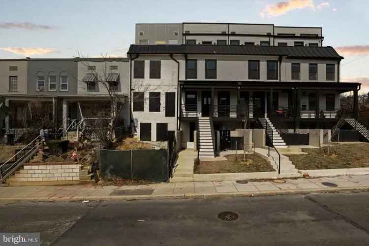 House For Sale in 757, Columbia Road Northwest, Washington, District of Columbia