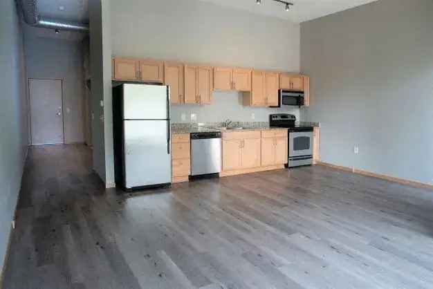 Rent Boutique Apartments in Uptown with Urban Views and Balconies