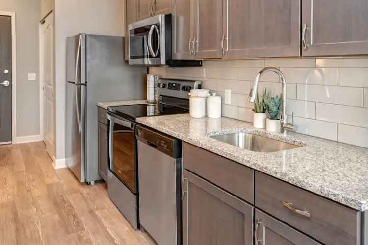 Rent Apartments in King Lincoln District with Modern Amenities