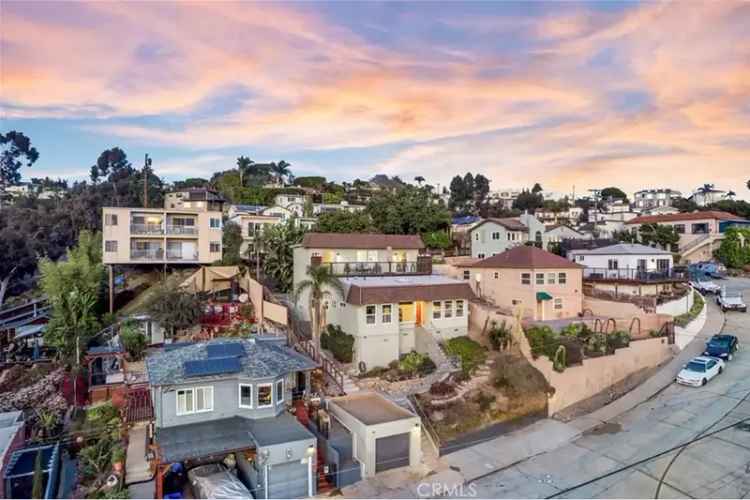 House For Sale in 1570, Linwood Street, San Diego, California