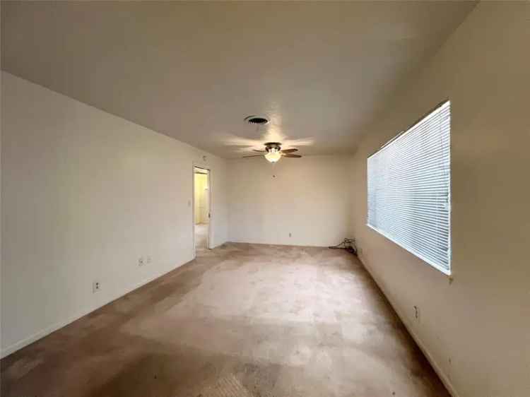 Rent Spacious Home in Angelton with Game Room and Workshop