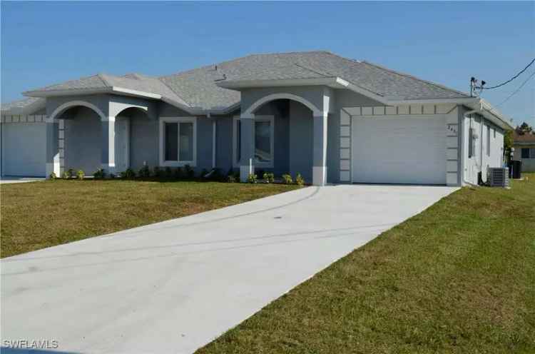 Rent Duplex in Lehigh Acres with Modern Features and Spacious Lanai