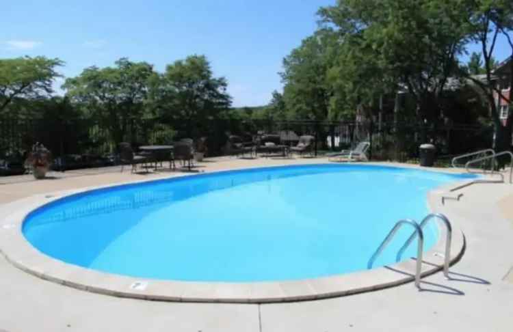 Rent Apartment Unit in Lake Geneva with Pool and Newly Renovated Features