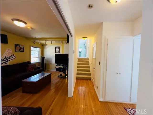 House For Sale in 8414, Bleriot Avenue, Los Angeles, California