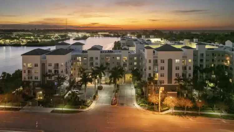 Rent Luxury Apartments in Sunrise with Stunning Waterfront Views