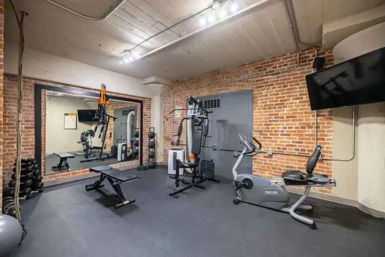 Rent Apartments in Park Lofts with Great Amenities and Modern Features