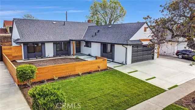 House For Sale in 23152, El Caballo Street, Lake Forest, California