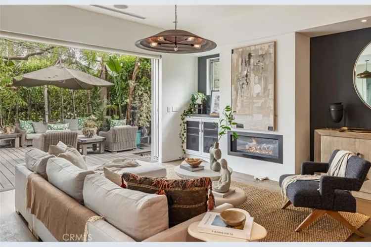 Buy Contemporary Home in Venice with Rooftop Deck and High-End Features