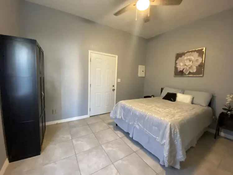 Rent Spacious Apartment in El Paso with Private Backyard and Full Amenities