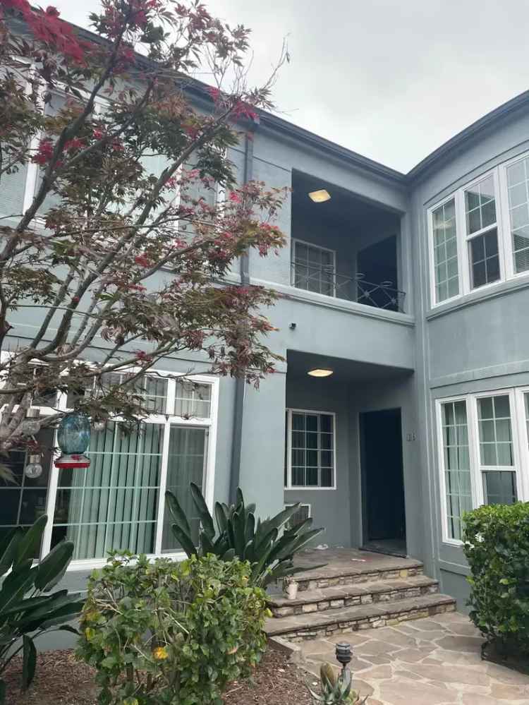 Rent Large Two Bedroom Apartment with Bay Window and Garage Parking