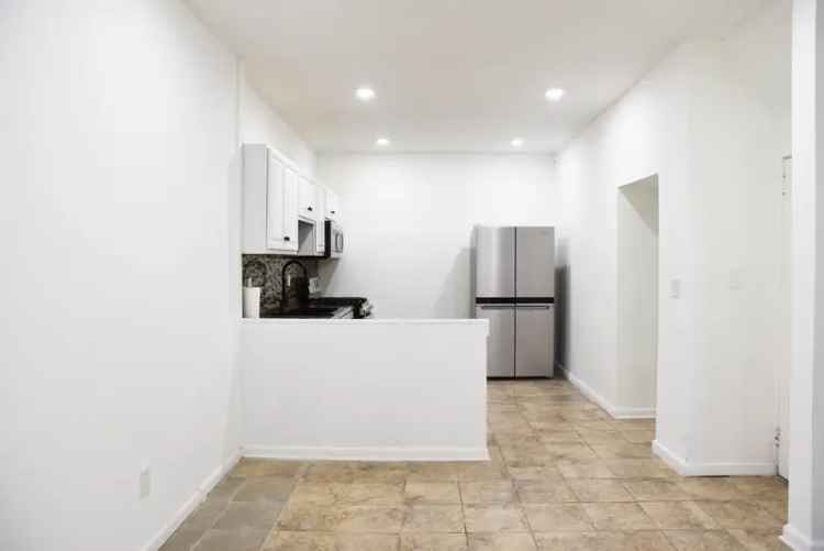 Rent 2 Bedroom Apartment Unit in South Paterson with Modern Features