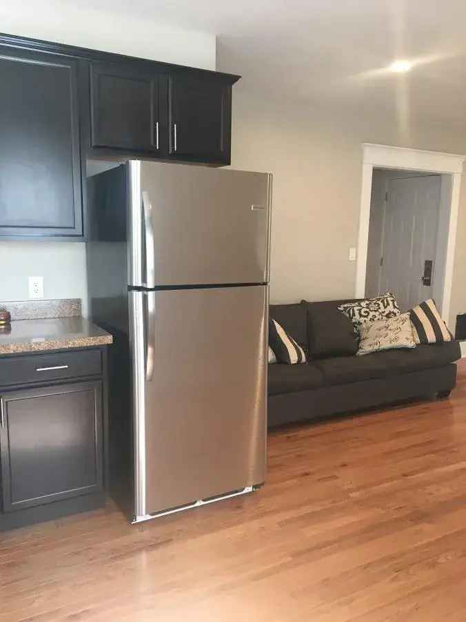 Rent 4 Bedroom Apartment Near UB South Campus with Modern Renovations