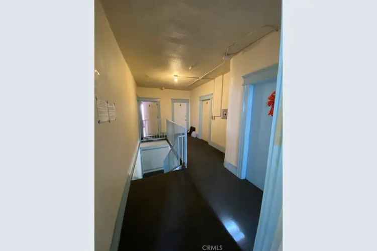 Rent 4 Units Property Near Downtown LA with Potential for 7