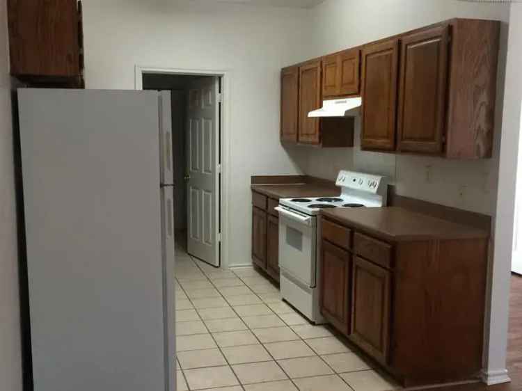 Rent a Peaceful Townhome in Tyler Texas with Spacious Features