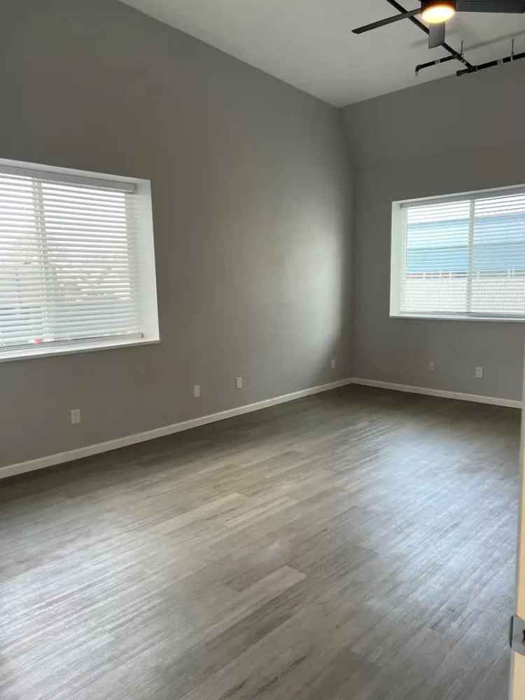 Extra Large Studio Apartment for Rent in The Station Apartments