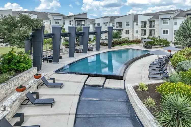 Rent Apartments with Luxury Amenities in Cedar Park TX