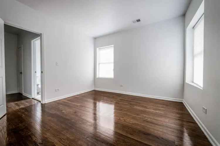 Rent Apartments in South Shore Area with Great Amenities