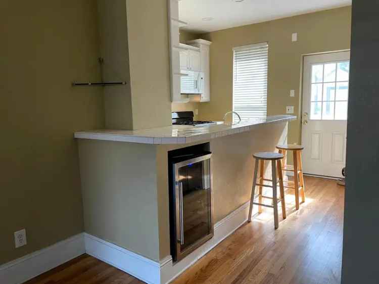 Rent Beautiful 3BR Home in 5 Points Uptown Denver with Exciting Features