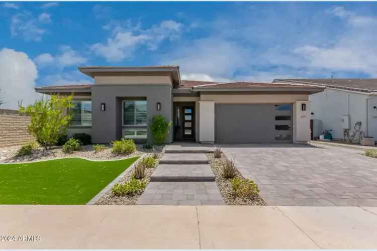 House For Sale in 1557, East Flower Street, Gilbert, Arizona