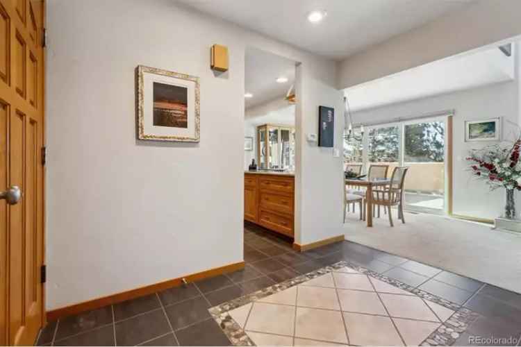 Rent Townhome in Taos of Lone Tree with Spacious Deck and Updated Features