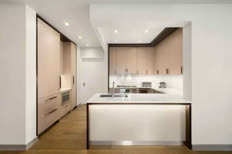 Rent Spacious 3BR Condominium in Chelsea with Luxurious Features